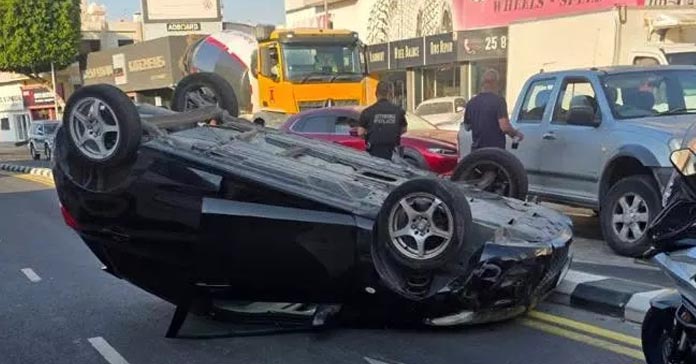 ΛΕΜΕΣΟΣ: Είχε άγιο η οδηγός – Αναποδογύρισε το όχημά της μετά από σύγκρουση