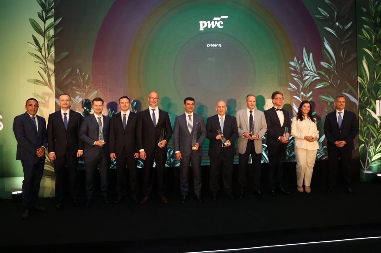 &Omicron; INVEST CYPRUS &tau;ί&mu;&eta;&sigma;&epsilon; &delta;&iota;&epsilon;&theta;&nu;&epsilon;ί&sigmaf; &epsilon;&tau;&alpha;&iota;&rho;&epsilon;ί&epsilon;&sigmaf; &sigma;&tau;&alpha; 14&alpha; Invest Cyprus International Investment Awards