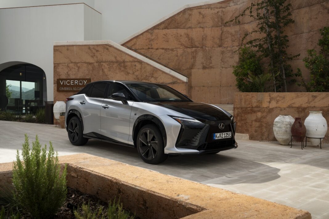 TOYOTA-LEXUS: Ενισχύουν την κυριαρχία τους στα εξηλεκτρισμένα μοντέλα