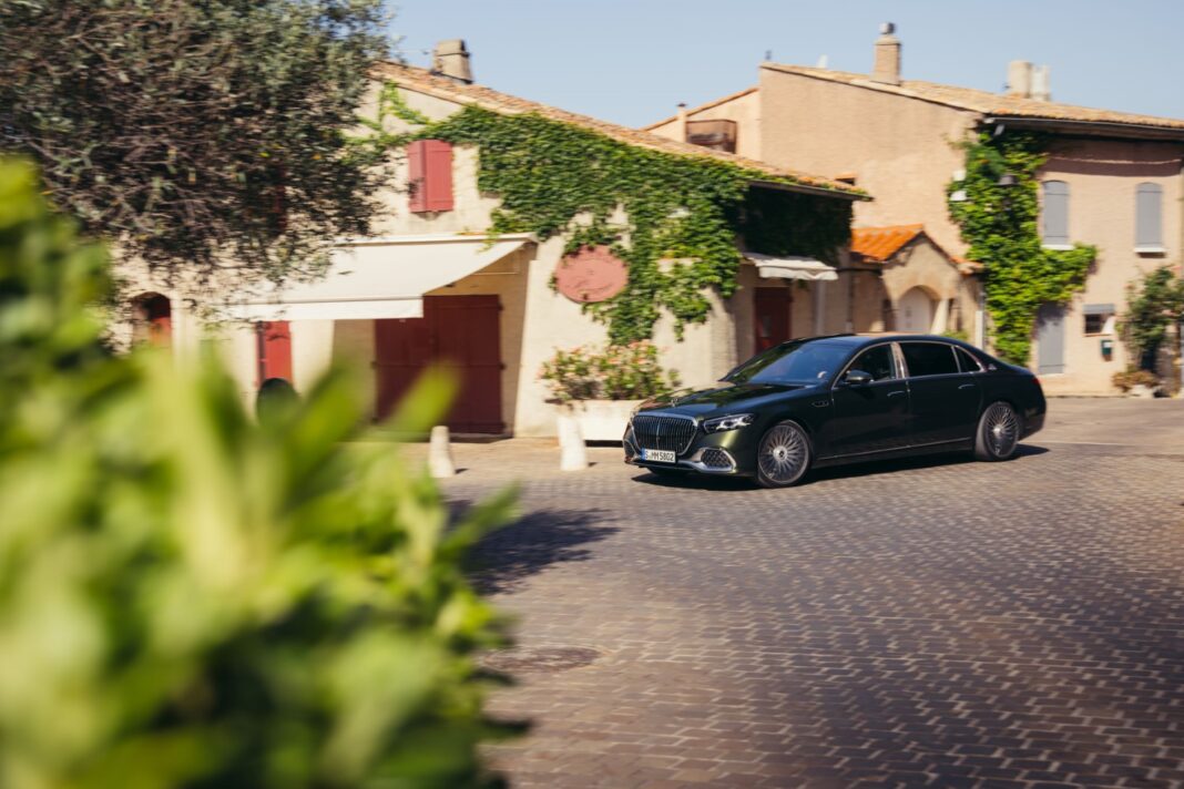 MERCEDES-MAYBACH S-CLASS: Η πολυτέλεια ξαναγράφει τους κανόνες της αυτοκίνησης