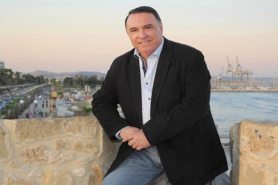 ΝΙΚΟΣ ΚΛΕΑΝΘΟΥΣ: Σίγησε μια σημαντική φωνή του ΔΗΚΟ – Έφυγε από τη ζωή ο πρώην βουλευτής Λάρνακας