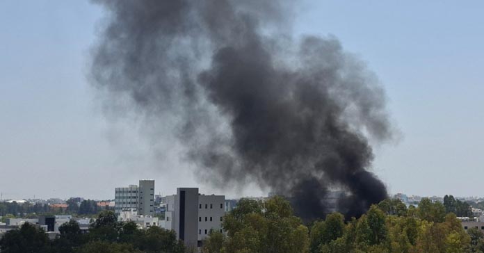 ΛΕΥΚΩΣΙΑ: Φορτηγό τυλίχθηκε στις φλόγες – Συναγερμός στην Έγκωμη-(Φώτο)