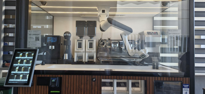ROBOT BARISTA: Σου φτιάχνει καφέ και στο τέλος… σε χαιρετά– Πώς έζησαν Κύπριοι την εμπειρία-(Βίντεο-Φώτο)