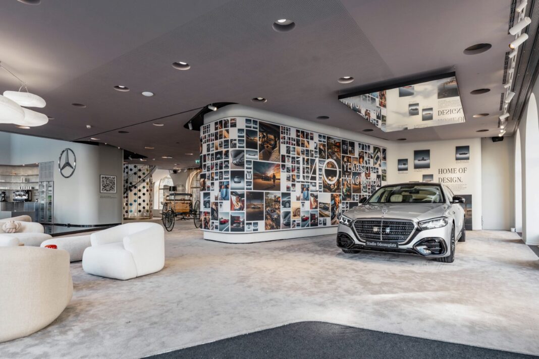 Η Mercedes-Benz γιορτάζει έναν αιώνα ιστορίας και κοιτάζει προς το μέλλον