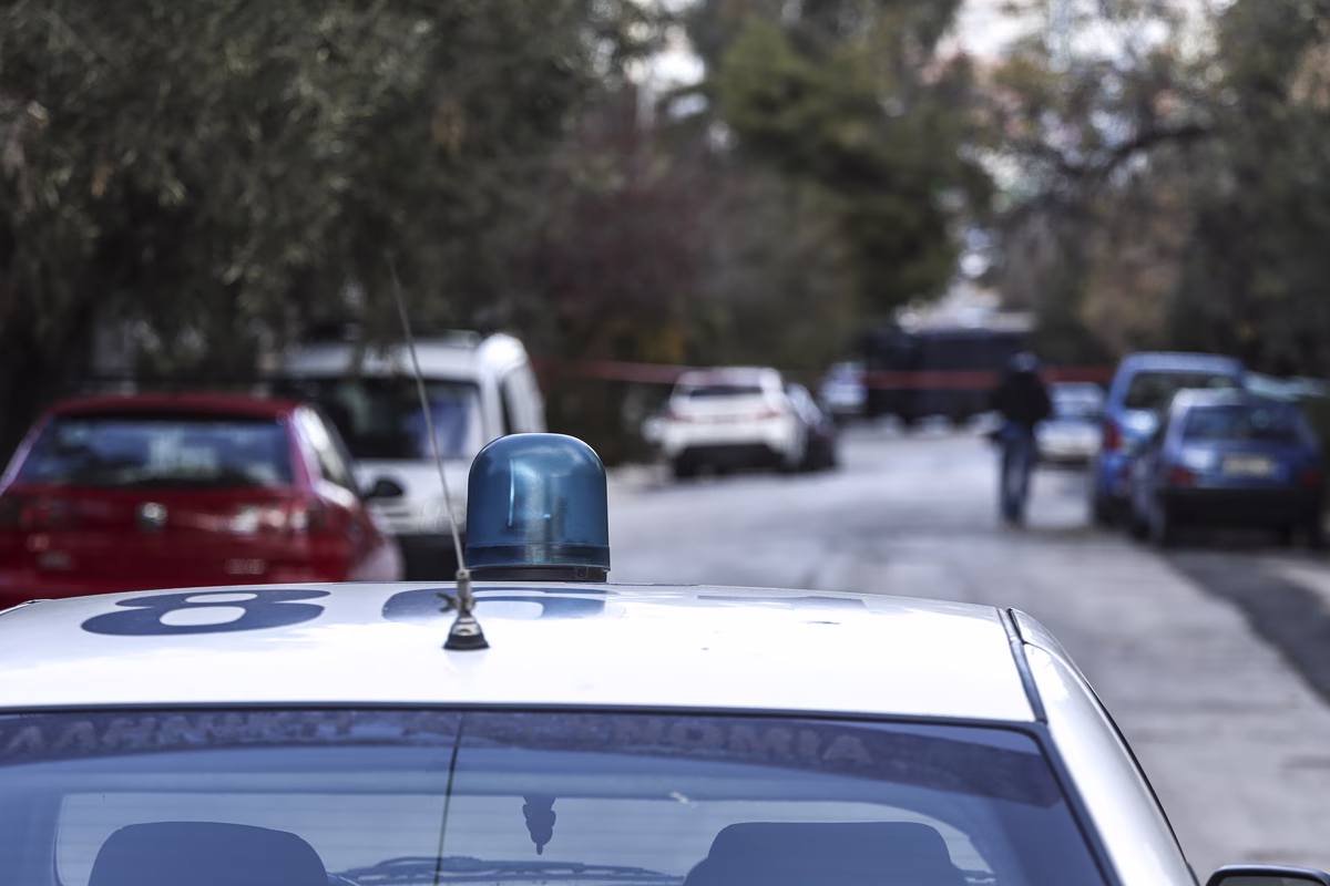 &Kappa;&Rho;&Eta;&Tau;&Eta;: &Nu;έ&alpha; &gamma;&upsilon;&nu;&alpha;&iota;&kappa;&omicron;&kappa;&tau;&omicron;&nu;ί&alpha; &sigma;&upsilon;&gamma;&kappa;&lambda;&omicron;&nu;ί&zeta;&epsilon;&iota; &tau;&eta;&nu; &Epsilon;&lambda;&lambda;ά&delta;&alpha; &ndash; 53&chi;&rho;&omicron;&nu;&omicron;&sigmaf; &sigma;&kappa;ό&tau;&omega;&sigma;&epsilon; &tau;&eta; 44&chi;&rho;&omicron;&nu;&eta; &sigma;ύ&zeta;&upsilon;&gamma;ό &tau;&omicron;&upsilon; &sigma;&tau;&eta; &Rho;&omicron;&delta;ό&pi;&eta;