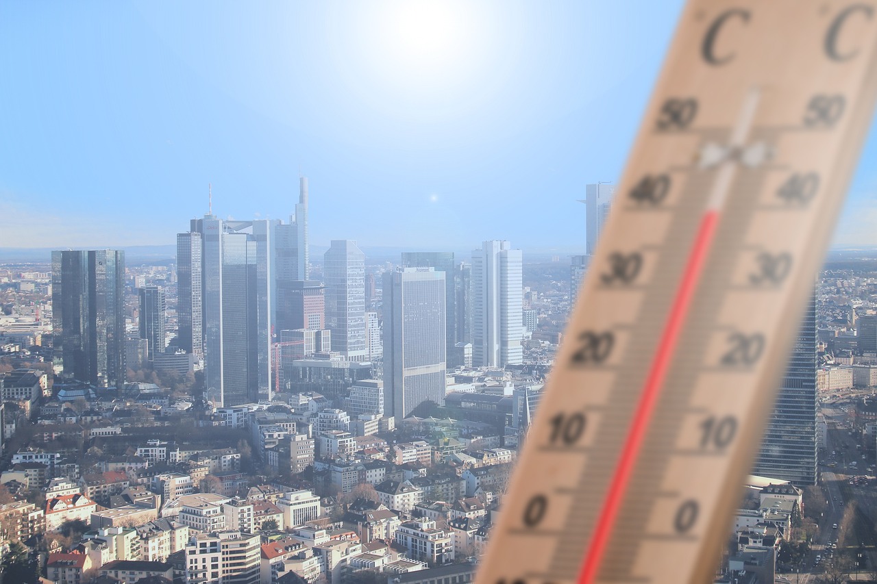 &Mu;&Iota;&Kappa;&Rho;&Eta; &laquo;&Alpha;&Nu;&Alpha;&Sigma;&Alpha;&raquo; &Sigma;&Tau;&Omicron;&Nu; &Kappa;&Alpha;&Iota;&Rho;&Omicron;: &Sigma;&tau;&omicron;&upsilon;&sigmaf; 39&deg;C &sigma;ή&mu;&epsilon;&rho;&alpha; &eta; &theta;&epsilon;&rho;&mu;&omicron;&kappa;&rho;&alpha;&sigma;ί&alpha; &ndash; &Pi;&omicron;ύ &alpha;&nu;&alpha;&mu;έ&nu;&omicron;&nu;&tau;&alpha;&iota; &beta;&rho;&omicron;&chi;έ&sigmaf; &tau;&iota;&sigmaf; &epsilon;&pi;ό&mu;&epsilon;&nu;&epsilon;&sigmaf; &eta;&mu;έ&rho;&epsilon;&sigmaf;