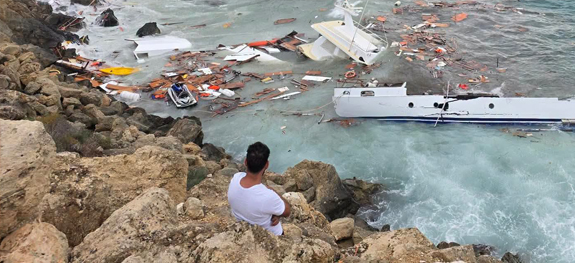 ΚΑΒΟ ΓΚΡΕΚΟ: Σκάφος βυθίστηκε λόγω της κακοκαιρίας – Καλά στην υγεία τους όλοι οι επιβαίνοντες-(Φώτο)