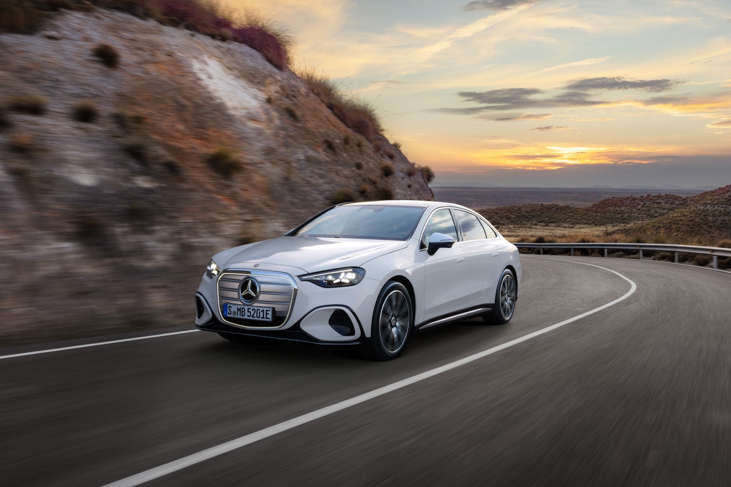 Η νέα ηλεκτρική Mercedes Benz C Class αλλάζει τα δεδομένα στην κατηγορία Η νέα ηλεκτρική Mercedes Benz C Class αλλάζει τα δεδομένα στην κατηγορία
