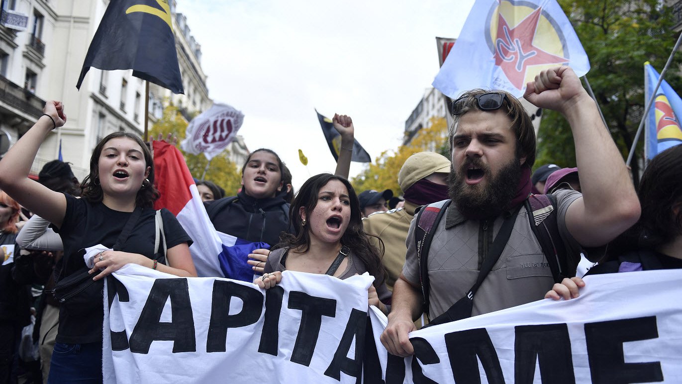 ΓΑΛΛΙΑ: Ξεκίνησαν νέες διαδηλώσεις – Σε επιφυλακή 70.000 αστυνομικοί-(Bίντεο)